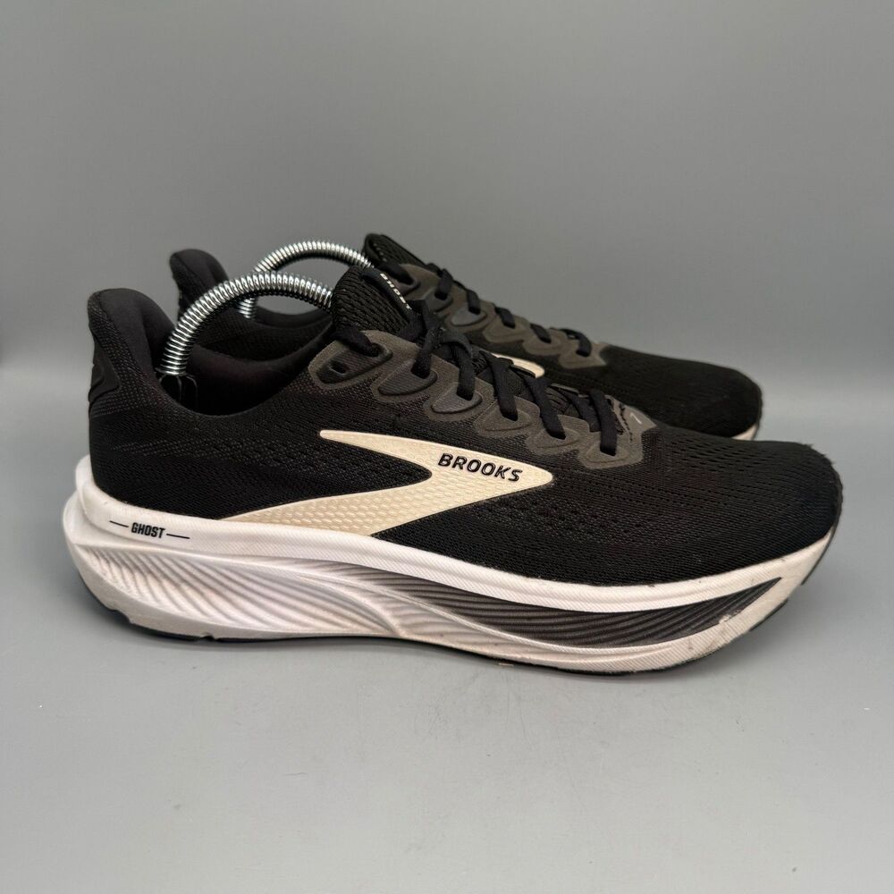 Brooks Ghost 17 Men's 10 Black White Lace up Low Running Athletic Sneakers Shoes